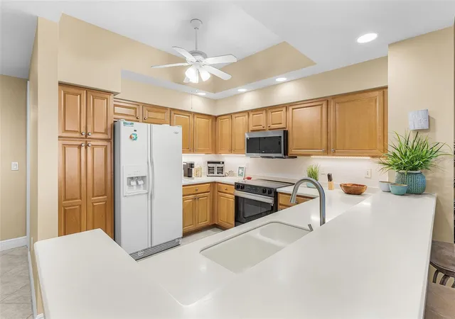 Listing Photo 4 - Condo for sale in building located at 3321 Sunset Key Cir, Punta Gorda, FL 33955 - Unit #508