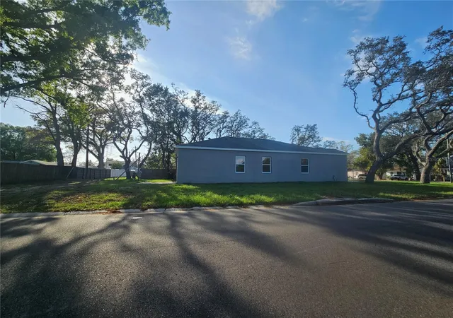 Photo 4 of Single family home for sale at 4502 42nd Avenue N, St Petersburg, FL 33714 | MLS# TB8501682 | Listing updated on 2026-10-26