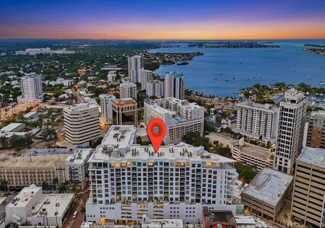 2nd image of 111 S Pineapple Ave, SARASOTA, FL 34236