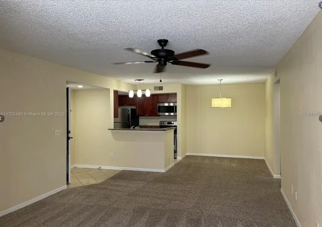 5th image of 5160 Conroy Rd #14, Orlando, FL 32811 | MLS# S5148623