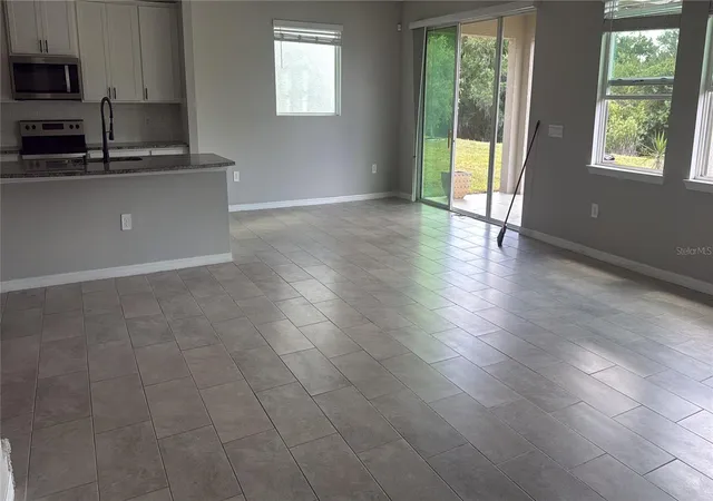 3rd image of 17625 Cantarina Cvs, Bradenton, FL 34211 | MLS# TB8501755