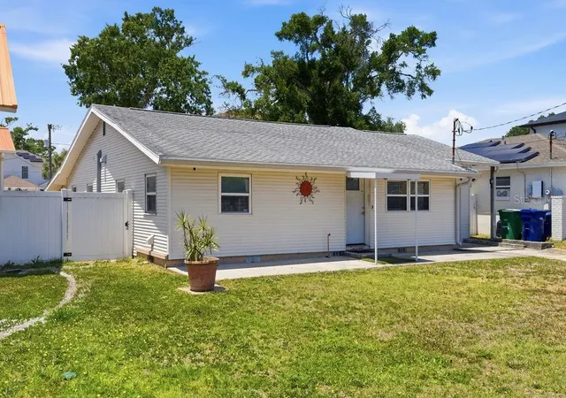 2nd image of 7207 S West Shore Blvd, Tampa, FL 33616 | MLS# A4691401