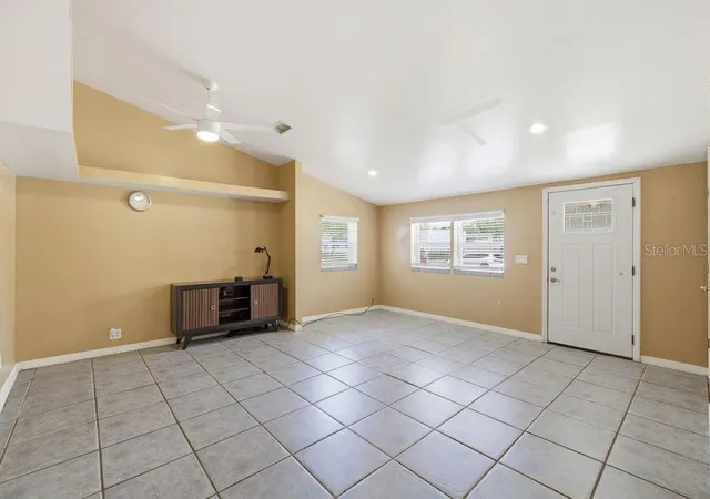 4th image of 7207 S West Shore Blvd, Tampa, FL 33616 | MLS# A4691401
