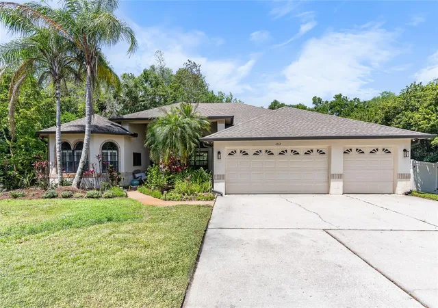 1st image of 1012 Kingsborough Gardens Ct, Lutz, FL 33548 | MLS# TB8501775