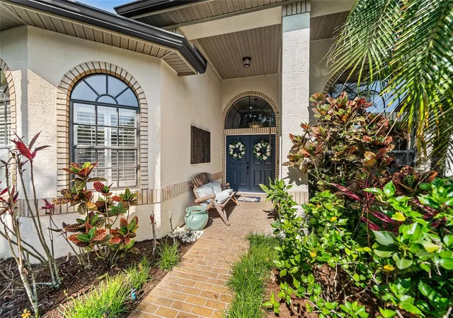 4th image of 1012 Kingsborough Gardens Ct, Lutz, FL 33548 | MLS# TB8501775