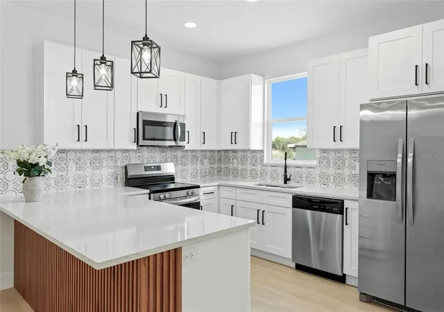 Photo 3 of Single family home for sale at 126 Canby Cir, Spring Hill, FL 34606 | MLS# TB8501786 | Listing updated on 2026-08-19