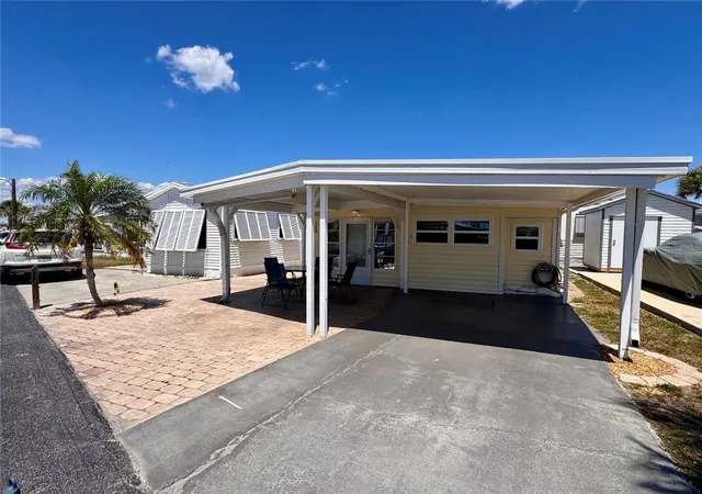 Homes for sale in Englewood, FL | 1475 Flamingo Dr #128, Englewood, FL 34224 | MLS# C7525346