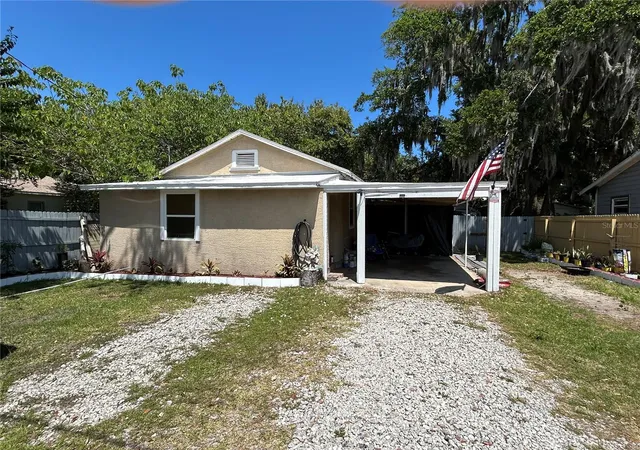 Photo 1 of Single family home for sale at 629 Holmes Ave, Daytona Beach, FL 32114 | MLS# V4948736 | Listing updated on 2026-10-05