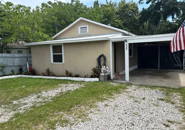 3rd image of 629 Holmes Ave, Daytona Beach, FL 32114 | MLS# V4948736