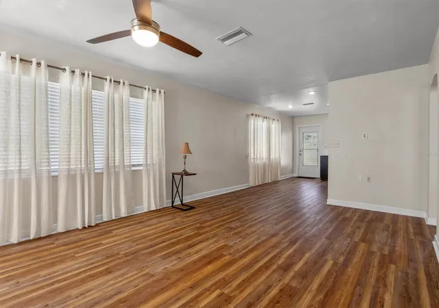 4th image of 1213 8Th St Nw, Winter Haven, FL 33881 | MLS# L4961397