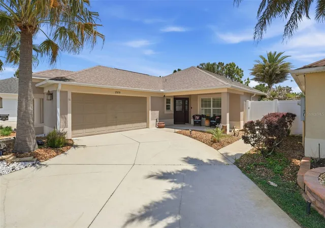 Homes for sale in The Villages, FL | 2975 Thayer Ter, The Villages, FL 32163 | MLS# G5111549