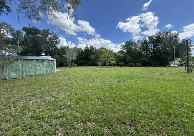 2nd image of 65 Howard St, Umatilla, FL 32784 | MLS# FC318051