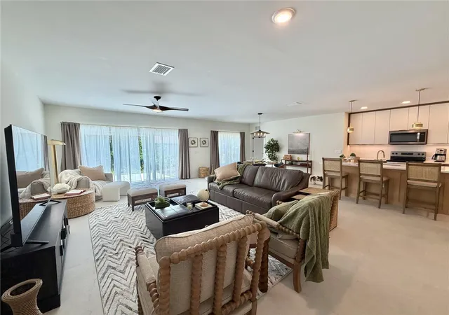 Homes for sale in Venice, FL | 5813 Regent Rd, Venice, FL 34293 | MLS# O6402283