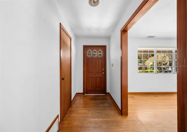 Homes for sale in Gainesville, FL | 3716 Sw 6th Pl, Gainesville, FL 32607 | MLS# GC539810
