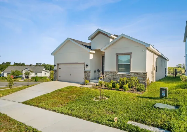 Photo 3 of Single family home for sale at 1553 Fleur Dr, Davenport, FL 33837 | MLS# S5148646 | Listing updated on 2026-10-07