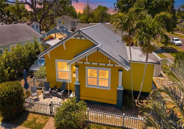 Single family home for sale at 2005 3rd Street S, Saint Petersburg, FL 33705 | MLS# TB8501843