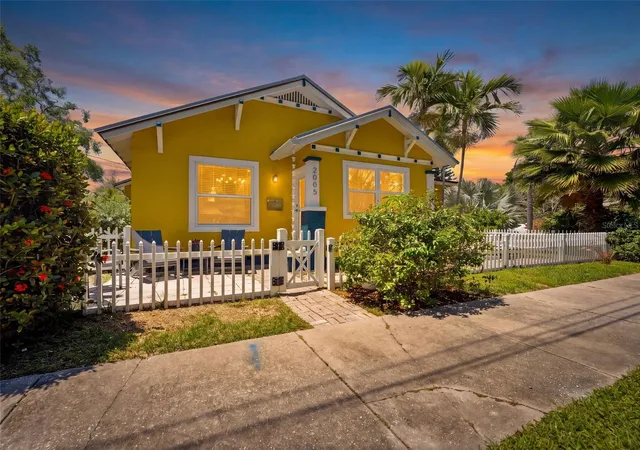 Photo 1 of Single family home for sale at 2005 3rd Street S, Saint Petersburg, FL 33705 | MLS# TB8501843 | Listing updated on 2026-09-20