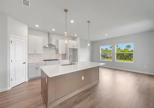 Photo 3 of Single family home for sale at 5182 Crk Sand Dr, Apollo Beach, FL 33572 | MLS# TB8501851 | Listing updated on 2026-10-04