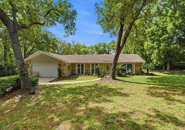 Homes for sale in Longwood, FL | 210 E Sweetwater Creek Dr, Longwood, FL 32779 | MLS# O6402314