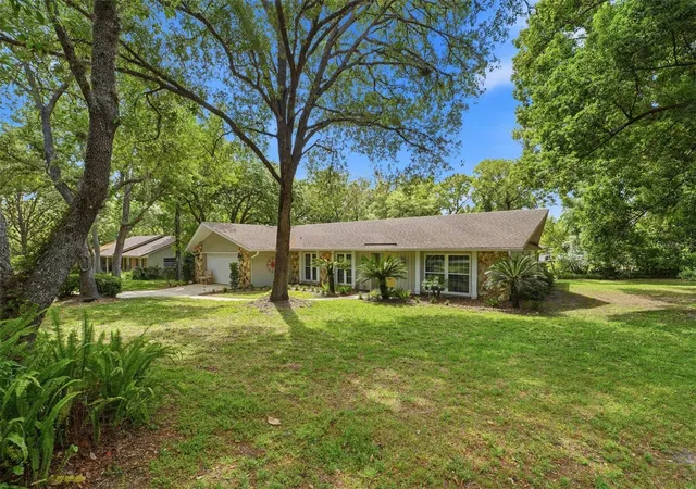 Homes for sale in Longwood, FL | 210 E Sweetwater Creek Dr, Longwood, FL 32779 | MLS# O6402314