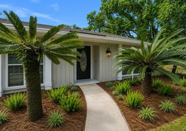 Homes for sale in Longwood, FL | 210 E Sweetwater Creek Dr, Longwood, FL 32779 | MLS# O6402314