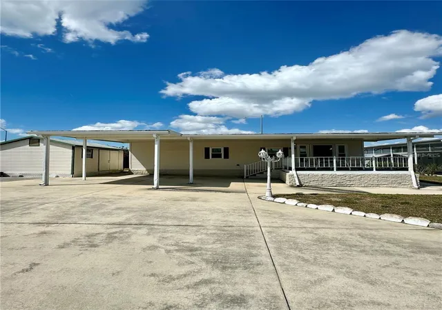 1st image of 917 St George Dr, Davenport, FL 33837 | MLS# O6402318