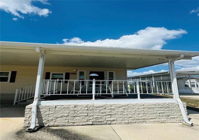 3rd image of 917 St George Dr, Davenport, FL 33837 | MLS# O6402318