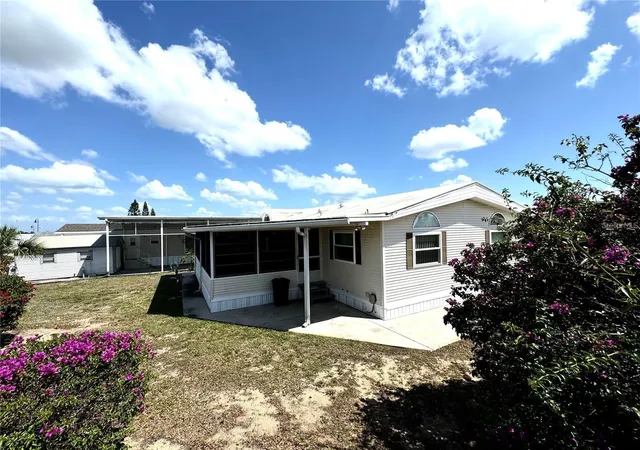 5th image of 917 St George Dr, Davenport, FL 33837 | MLS# O6402318