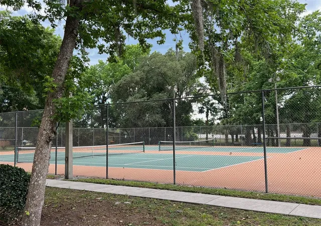 Homes for sale in Winter Springs, FL | 706 Lakeside Dr, Winter Springs, FL 32708 | MLS# O6402320