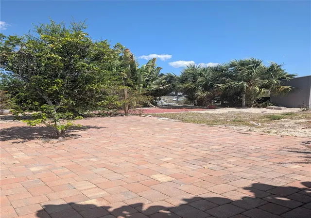 Photo 3 of Land for sale at 1273 Kingfisher Dr, Englewood, FL 34224 | MLS# A4691444 | Listing updated on 2026-05-01