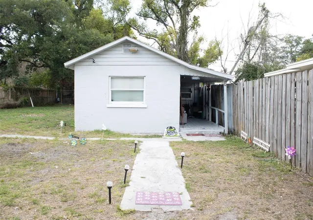 2nd image of 621 W South St, Orlando, FL 32805 | MLS# O6402329