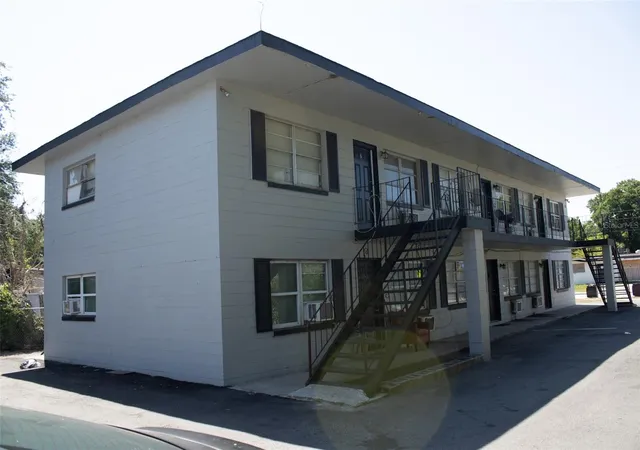 29th image of 621 W South St, Orlando, FL 32805 | MLS# O6402329