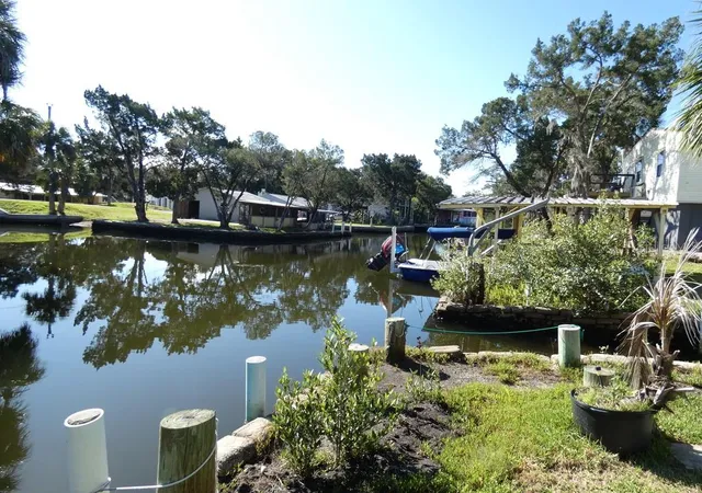 Photo 3 of Single family home for sale at 2215 S Hunt Point, Crystal River, FL 34429 | MLS# W7885215 | Listing updated on 2026-09-14