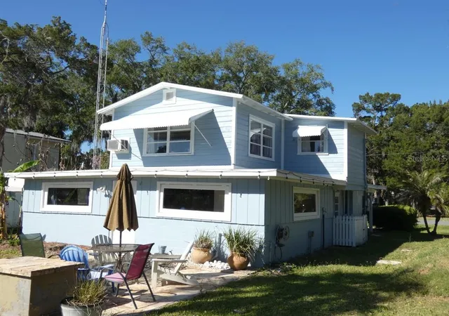 Photo 3 of Single family home for sale at 2215 S Hunt Point, Crystal River, FL 34429 | MLS# W7885215 | Listing updated on 2026-10-09