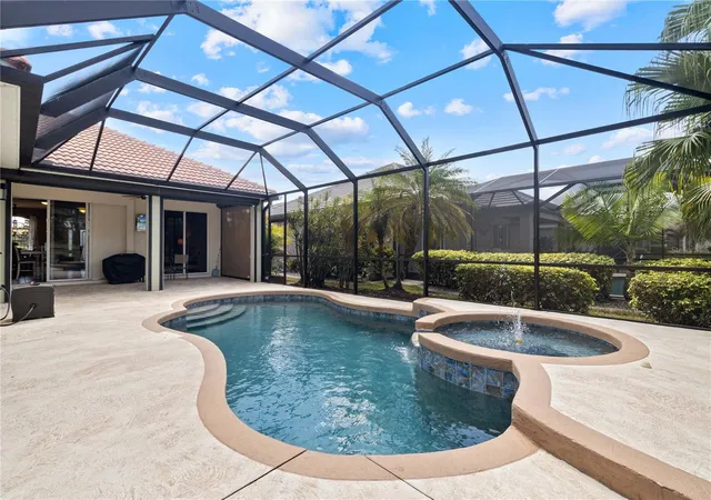 Homes for sale in North Port, FL | 2725 Royal Palm Dr, North Port, FL 34288 | MLS# C7525370