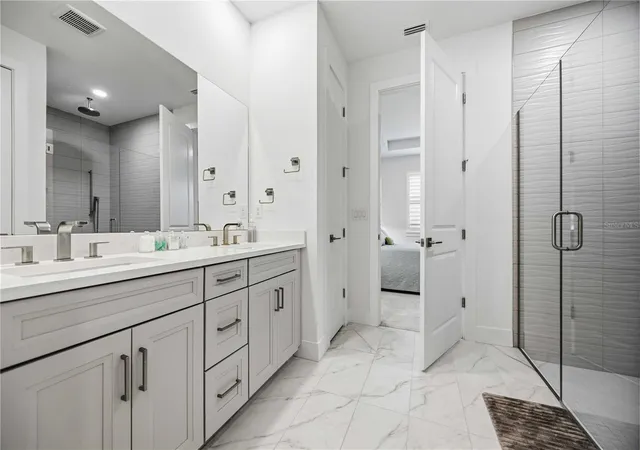 4th image of 18652 Dayspring Pl, Venice, FL 34293 | MLS# A4691456