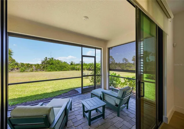 3rd image of 18652 Dayspring Pl, Venice, FL 34293 | MLS# A4691456