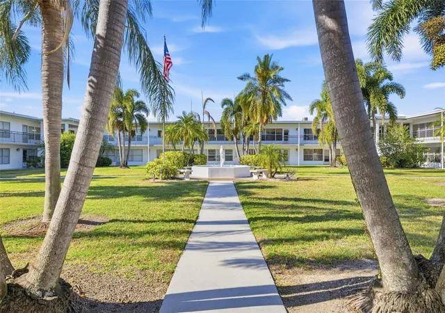 Homes for sale in Saint Petersburg, FL | 3100 Hartford St N #129, Saint Petersburg, FL 33713 | MLS# TB8501896