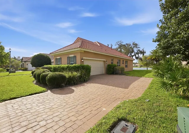 5th image of 13 New Oak Leaf Dr, Palm Coast, FL 32137 | MLS# FC318056