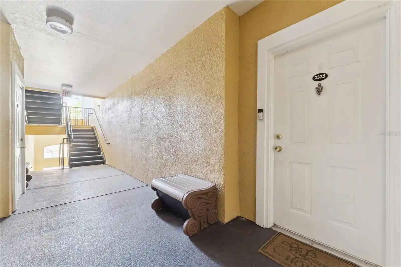 Listing Photo 2 - Condo for sale in 3751 Conroy Rd located at 3751 Conroy Rd, Orlando, FL 32839 - Unit #2325