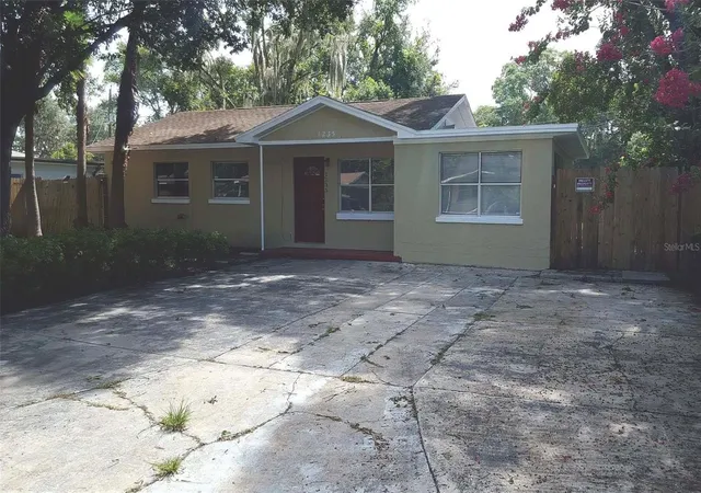 Photo 1 of Single family home for sale at 1235 Morgan Dr, Lakeland, FL 33801 | MLS# TB8501961 | Listing updated on 2026-09-16