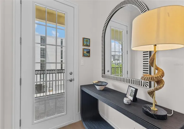 3rd image of 445 N Orange Ave, Sarasota, FL 34236