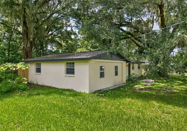 Photo 2 of Single family home for sale at 26356 Rolling Acres Dr, Brooksville, FL 34602 | MLS# TB8501974 | Listing updated on 2026-09-29
