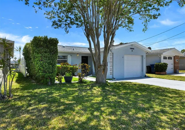 Homes for sale in New Port Richey, FL | 5106 Blue Heron Dr, New Port Richey, FL 34652 | MLS# TB8501997