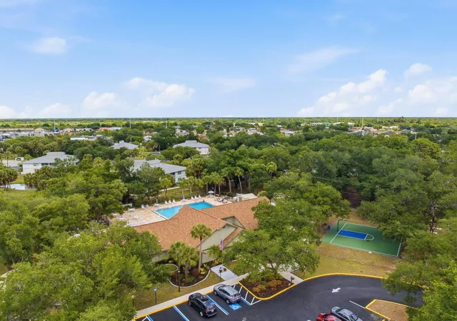 43rd image of 19595 Kapok Ct, Port Charlotte, FL 33952 | MLS# A4691503