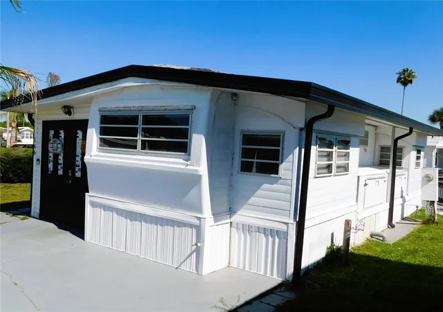 Homes for sale in CLERMONT, FL | 9000 Us Hwy 192, CLERMONT, FL 34714
