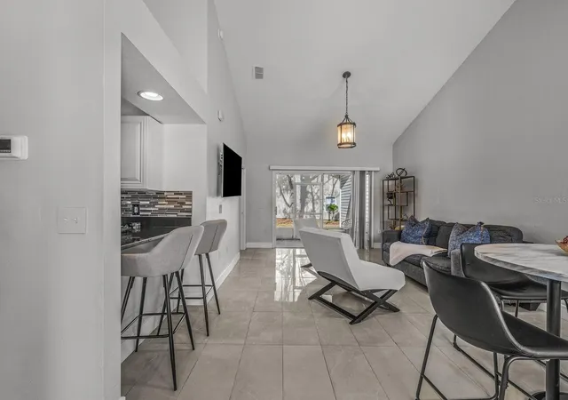 5th image of 4700 Sw Archer Rd #2, Gainesville, FL 32608 | MLS# GC539826