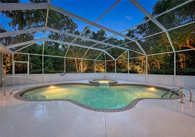 Photo 2 of Single family home for sale at 464 E Liberty St, Hernando, FL 34442 | MLS# W7885227 | Listing updated on 2026-08-23