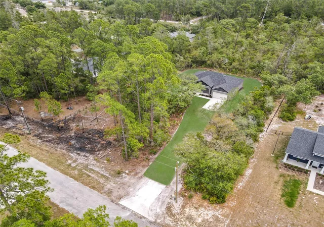 4th image of 41260 Balsam St, Eustis, FL 32736 | MLS# O6402528