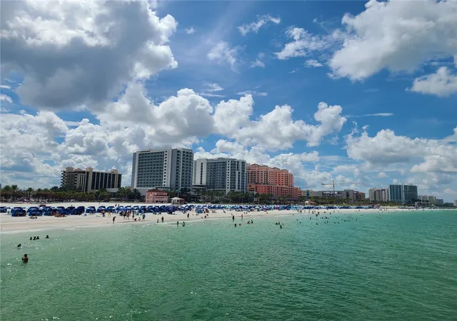2nd image of 650 Island Wy, CLEARWATER BEACH, FL 33767